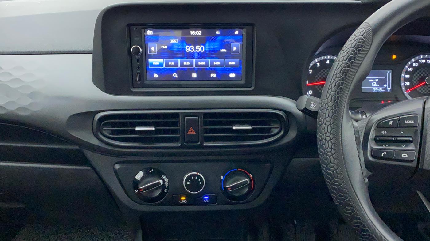 2022 Hyundai GRAND I10 NIOS MAGNA CORPORATE EDITION 1.2 KAPPA VTVT, Petrol, Manual, 3,548 km, Air Conditioner