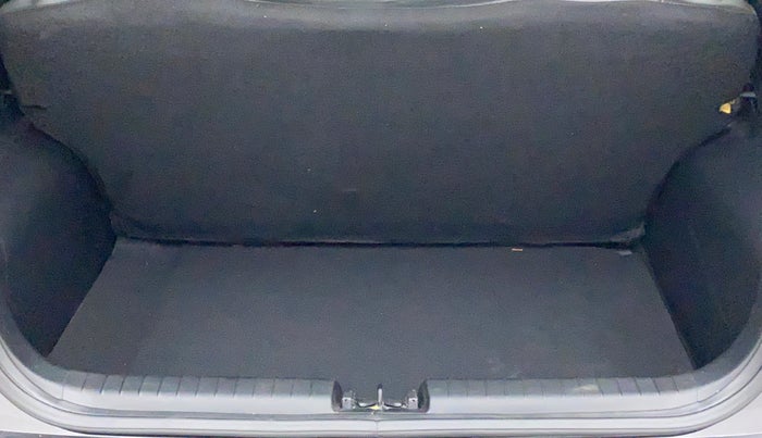 2022 Hyundai GRAND I10 NIOS MAGNA CORPORATE EDITION 1.2 KAPPA VTVT, Petrol, Manual, 3,548 km, Boot Inside