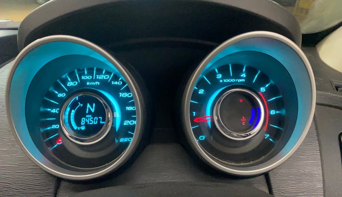 2016 Mahindra XUV500 W6, Diesel, Manual, 84,507 km, Odometer Image