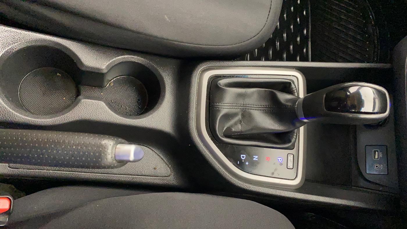 2016 Hyundai Creta SX PLUS AT 1.6 PETROL, Petrol, Automatic, 1,08,641 km, Gear Lever