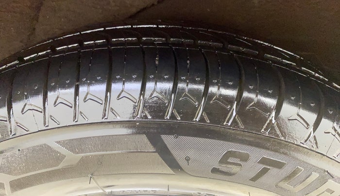 2012 Hyundai i10 SPORTZ 1.2, Petrol, Manual, 25,337 km, Left Rear Tyre Tread