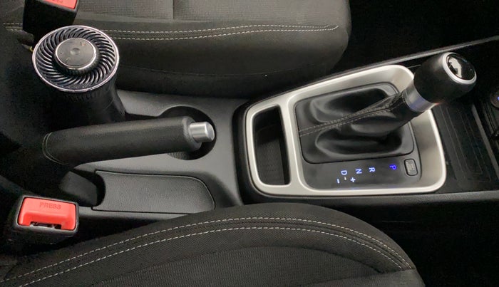 2019 Hyundai VENUE SX PLUS 1.0 TURBO DCT, Petrol, Automatic, 44,095 km, Gear Lever