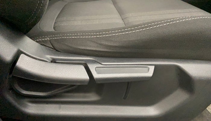2019 Hyundai VENUE SX PLUS 1.0 TURBO DCT, Petrol, Automatic, 44,095 km, Driver Side Adjustment Panel