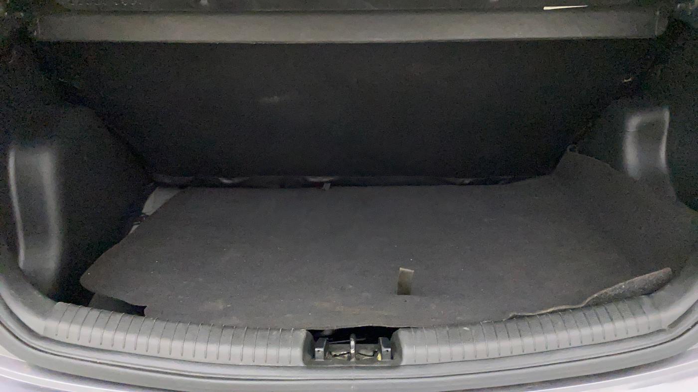 2017 Hyundai Grand i10 SPORTZ (O) AT 1.2 KAPPA VTVT, Petrol, Automatic, 40,049 km, Boot Inside