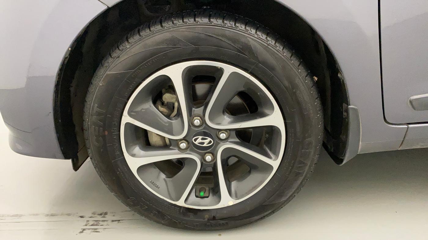 2017 Hyundai Grand i10 SPORTZ (O) AT 1.2 KAPPA VTVT, Petrol, Automatic, 40,049 km, Left Front Wheel
