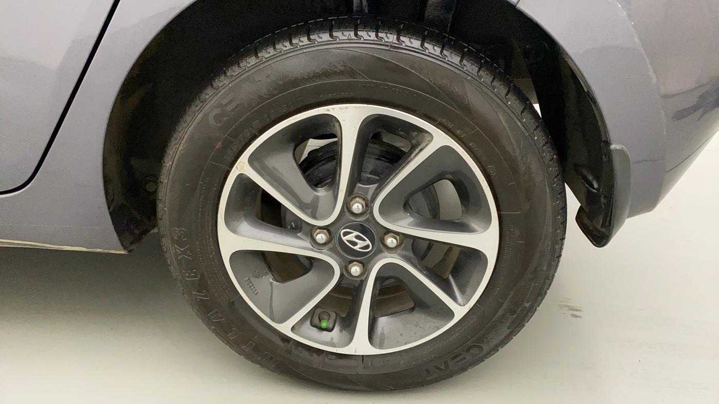 2017 Hyundai Grand i10 SPORTZ (O) AT 1.2 KAPPA VTVT, Petrol, Automatic, 40,049 km, Left Rear Wheel
