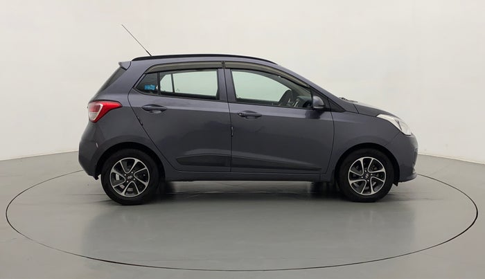 2017 Hyundai Grand i10 SPORTZ (O) AT 1.2 KAPPA VTVT, Petrol, Automatic, 40,049 km, Right Side