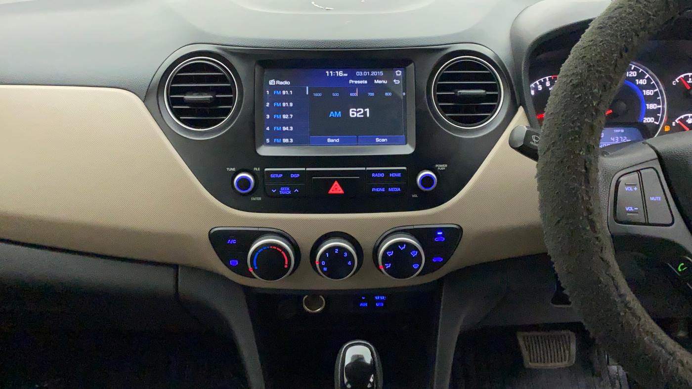 2017 Hyundai Grand i10 SPORTZ (O) AT 1.2 KAPPA VTVT, Petrol, Automatic, 40,049 km, Air Conditioner