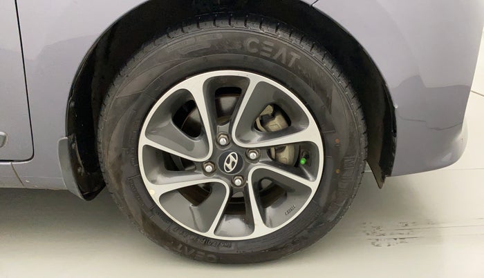 2017 Hyundai Grand i10 SPORTZ (O) AT 1.2 KAPPA VTVT, Petrol, Automatic, 40,049 km, Right Front Wheel