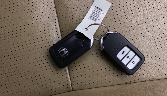 2014 Honda City 1.5L I-VTEC VX CVT, Petrol, Automatic, 46,662 km, Key Close Up