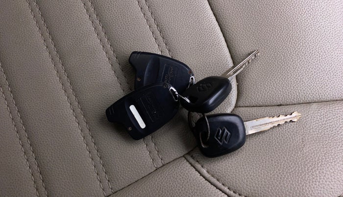 2017 Maruti Celerio VXI, Petrol, Manual, 1,02,937 km, Key Close Up