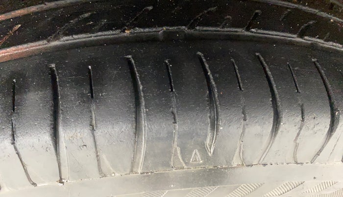 2017 Maruti Celerio VXI, Petrol, Manual, 1,02,937 km, Left Front Tyre Tread