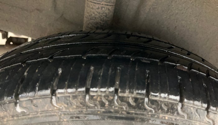 2019 Maruti New Wagon-R VXI 1.2, CNG, Manual, 67,887 km, Right Rear Tyre Tread