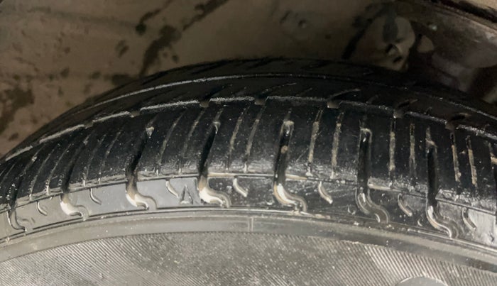 2019 Maruti New Wagon-R VXI 1.2, CNG, Manual, 67,887 km, Right Front Tyre Tread
