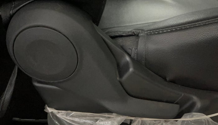 2024 Maruti New Wagon-R VXI CNG 1.0, CNG, Manual, 34,135 km, Driver Side Adjustment Panel