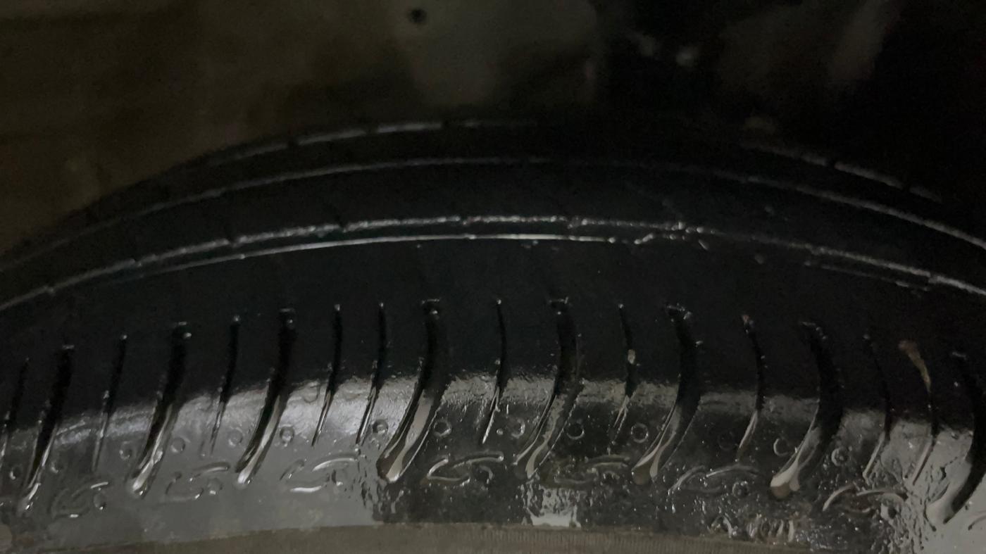 2024 Maruti New Wagon-R VXI CNG 1.0, CNG, Manual, 34,135 km, Right Front Tyre Tread