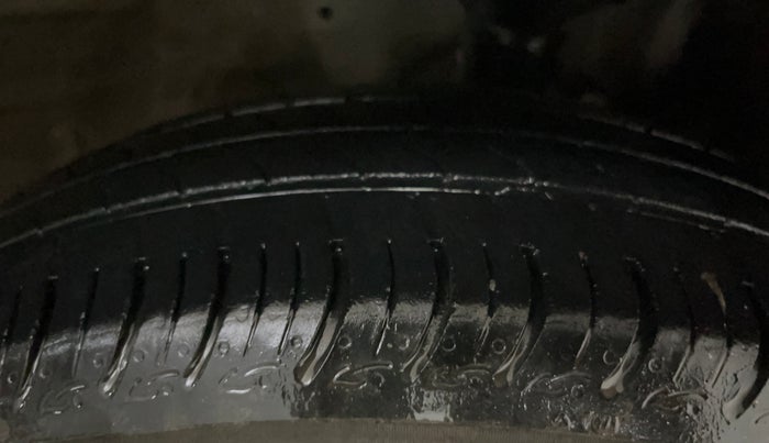 2024 Maruti New Wagon-R VXI CNG 1.0, CNG, Manual, 34,135 km, Right Front Tyre Tread