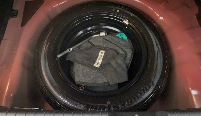 2017 Hyundai Elite i20 ASTA 1.2 (O), Petrol, Manual, 31,399 km, Spare Tyre