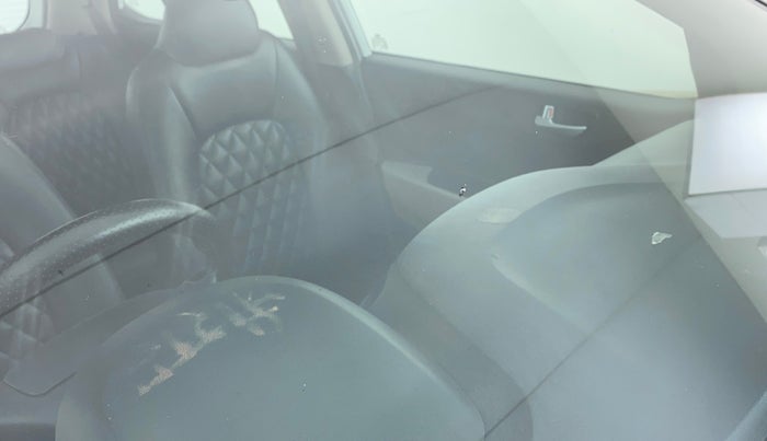 2017 Hyundai Grand i10 SPORTZ 1.2 KAPPA VTVT, Petrol, Manual, 59,710 km, Front windshield - Minor spot on windshield