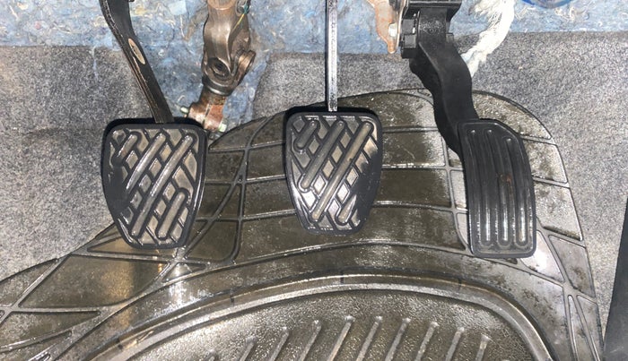 2016 Nissan Sunny XL, Petrol, Manual, 65,869 km, Pedals