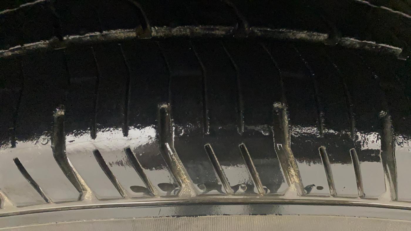 2016 Nissan Sunny XL, Petrol, Manual, 65,869 km, Left Front Tyre Tread