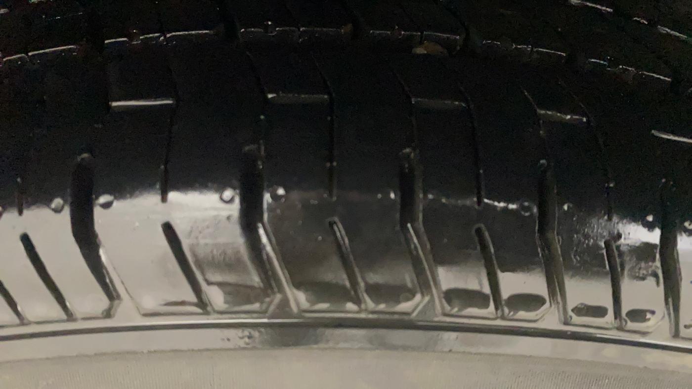 2016 Nissan Sunny XL, Petrol, Manual, 65,869 km, Right Rear Tyre Tread