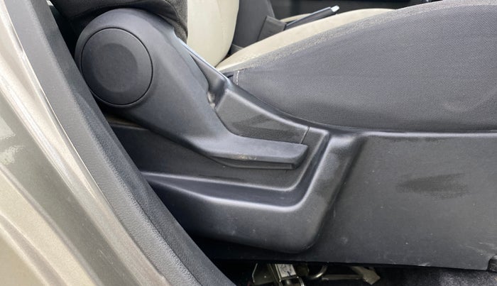 2022 Maruti New Wagon-R ZXI 1.2 AMT, Petrol, Automatic, 25,534 km, Driver Side Adjustment Panel