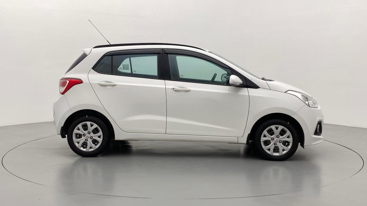 2016 Hyundai Grand i10 SPORTZ 1.2 KAPPA VTVT, Petrol, Manual, 8,768 km, Right Side View