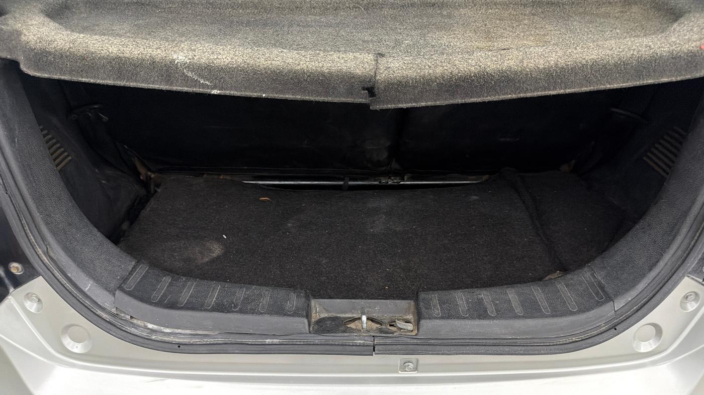2014 Maruti Wagon R 1.0 VXI, Petrol, Manual, 26,237 km, Boot Inside