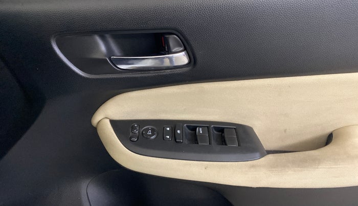 2021 Honda City 1.5L I-VTEC VX CVT, Petrol, Automatic, 1,03,513 km, Driver Side Door Panels Control