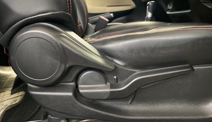 2021 Honda City 1.5L I-VTEC VX CVT, Petrol, Automatic, 1,03,513 km, Driver Side Adjustment Panel