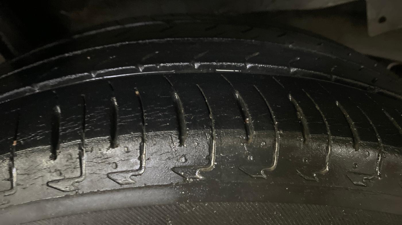 2021 Honda City 1.5L I-VTEC VX CVT, Petrol, Automatic, 1,03,513 km, Right Rear Tyre Tread