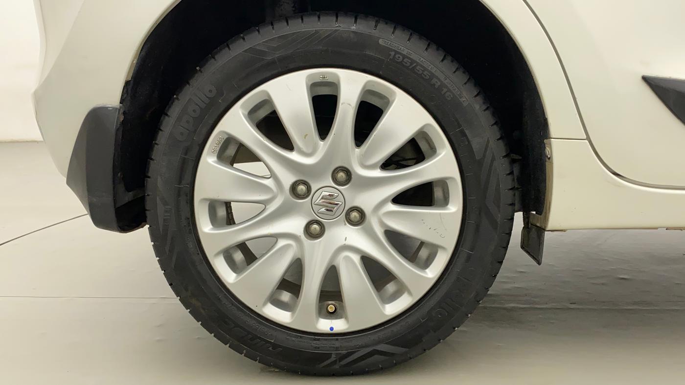 2015 Maruti Baleno ALPHA PETROL 1.2, Petrol, Manual, 14,347 km, Right Rear Wheel