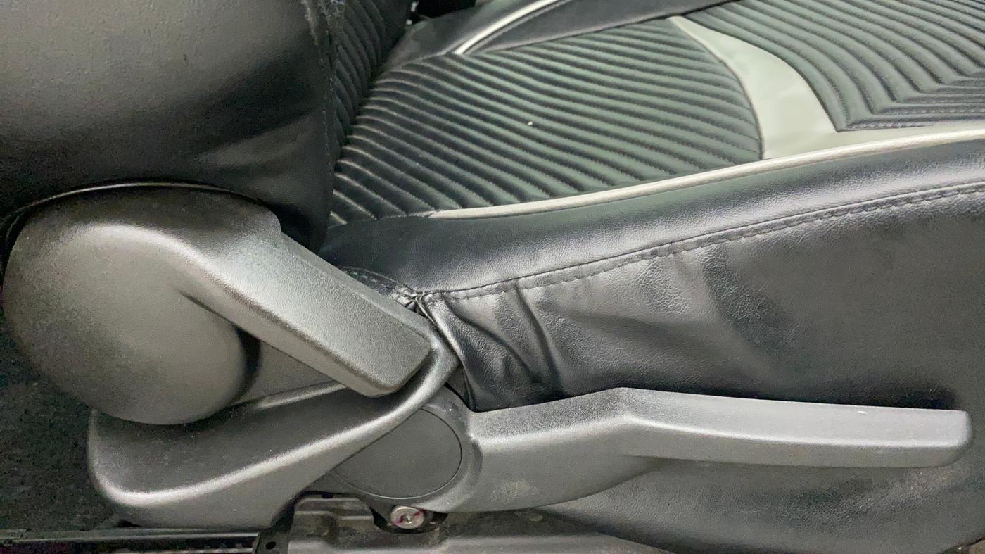 2015 Maruti Baleno ALPHA PETROL 1.2, Petrol, Manual, 14,347 km, Driver Side Adjustment Panel