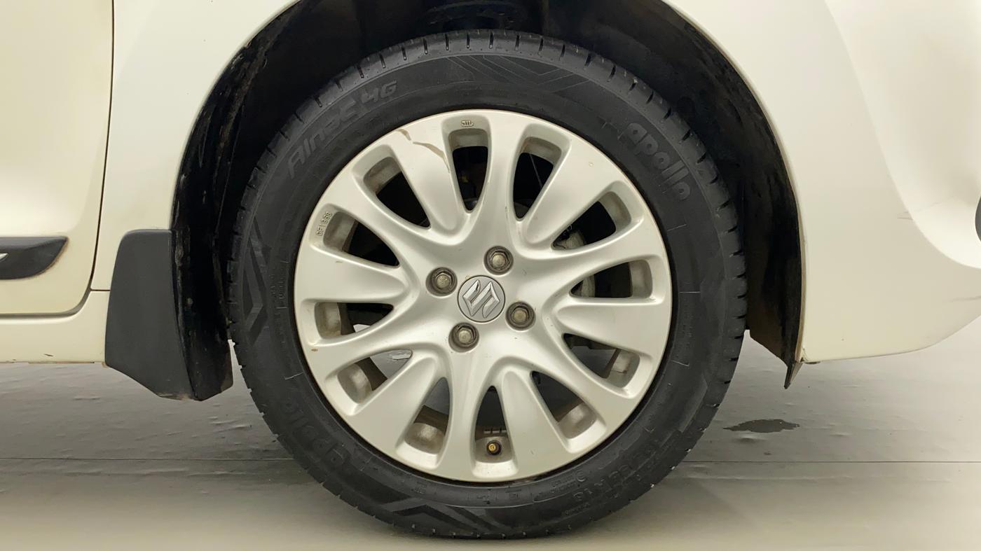 2015 Maruti Baleno ALPHA PETROL 1.2, Petrol, Manual, 14,347 km, Right Front Wheel