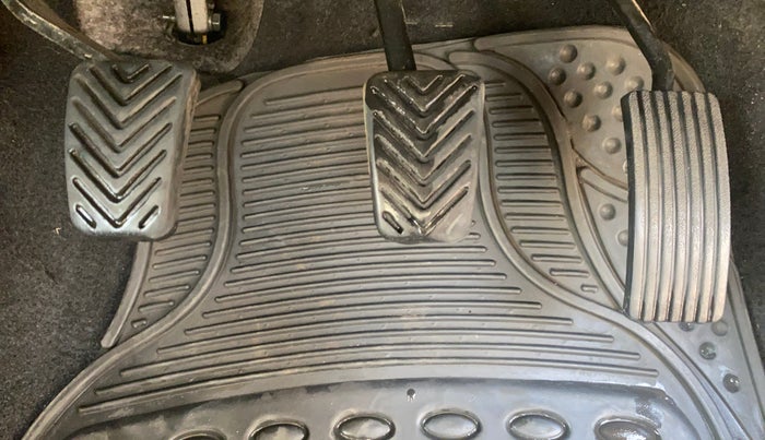 2014 Hyundai Eon ERA +, Petrol, Manual, 47,036 km, Pedals