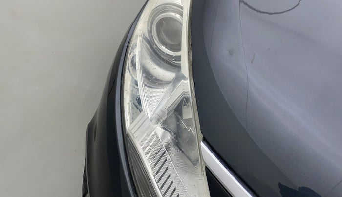 2016 Tata Zest XT PETROL, Petrol, Manual, 48,196 km, Right headlight - LED not working