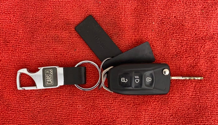 2016 Tata Zest XT PETROL, Petrol, Manual, 48,196 km, Key Close Up