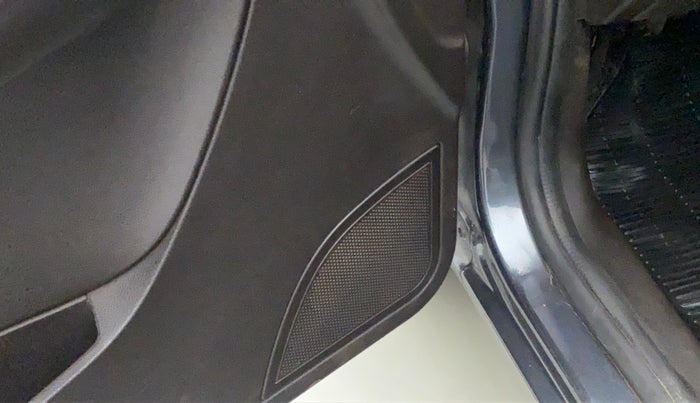 2016 Tata Zest XT PETROL, Petrol, Manual, 48,196 km, Infotainment system - Front speakers missing / not working