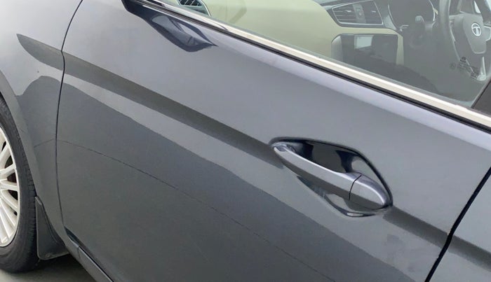 2016 Tata Zest XT PETROL, Petrol, Manual, 48,196 km, Front passenger door - Minor scratches