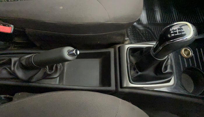 2016 Tata Zest XT PETROL, Petrol, Manual, 48,196 km, Gear Lever
