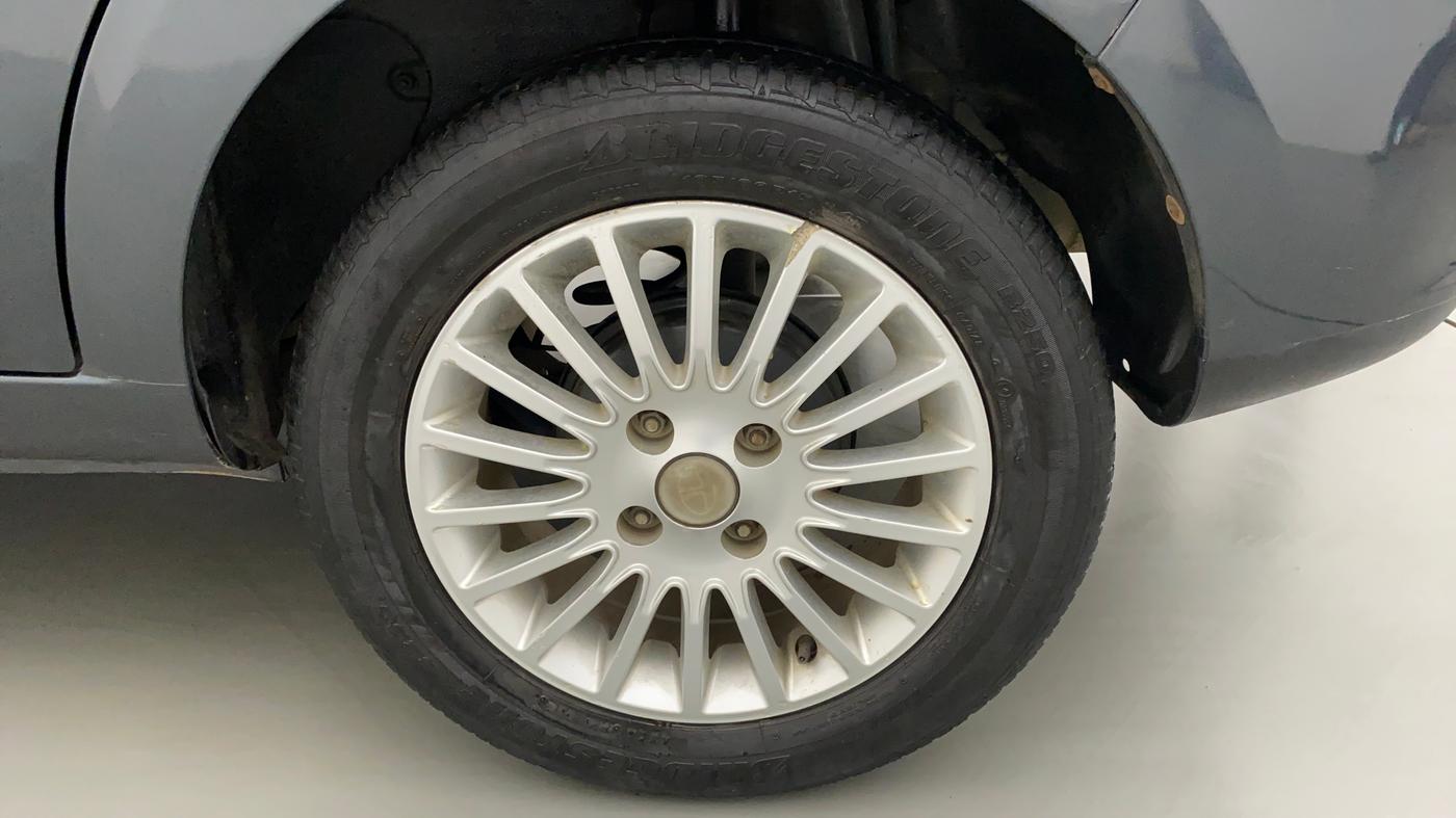2016 Tata Zest XT PETROL, Petrol, Manual, 48,196 km, Left Rear Wheel