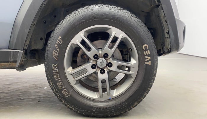 2021 Mahindra Thar LX HT PETROL 4WD MT, Petrol, Manual, 34,101 km, Right Front Wheel