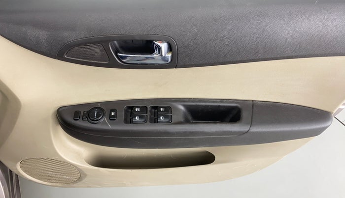 2014 Hyundai i20 MAGNA O 1.2, Petrol, Manual, 53,483 km, Driver Side Door Panels Control