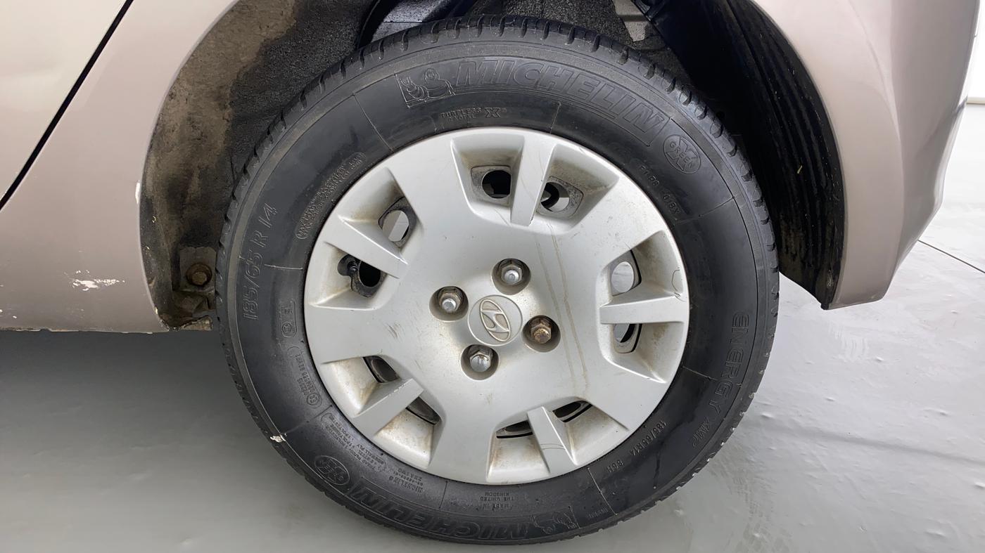 2014 Hyundai i20 MAGNA O 1.2, Petrol, Manual, 53,483 km, Left Rear Wheel