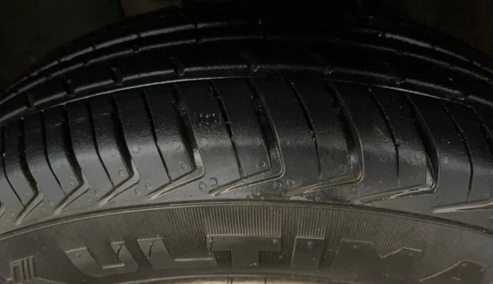 2017 Renault Kwid RXL 1.0 AMT, Petrol, Automatic, 65,316 km, Left Front Tyre Tread