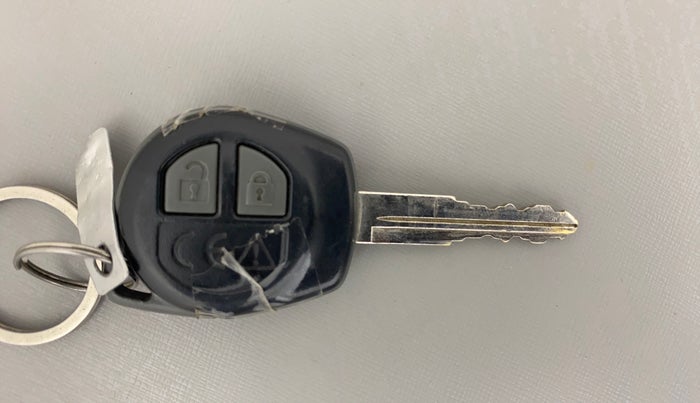 2023 Maruti Swift VXI, Petrol, Manual, 22,563 km, Key Close Up