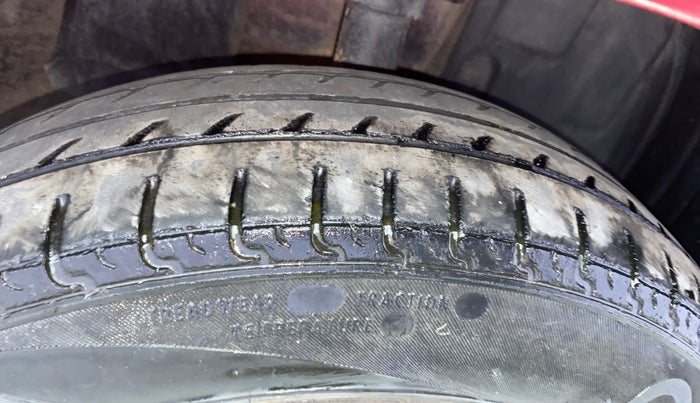 2018 Datsun Redi Go A, Petrol, Manual, 34,982 km, Right Front Tyre Tread