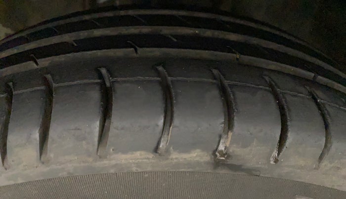 2014 Datsun Go T, Petrol, Manual, 55,319 km, Right Front Tyre Tread