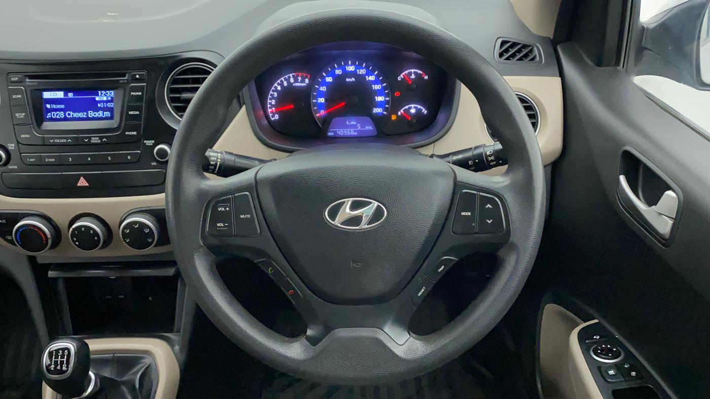 2014 Hyundai Xcent S 1.2, Petrol, Manual, 40,968 km, Steering Wheel Close Up